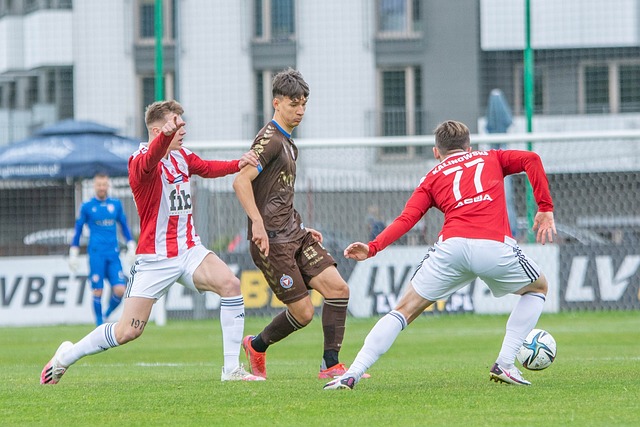 donk：chopper发高烧回合间只能闭眼休息，他真的燃尽了