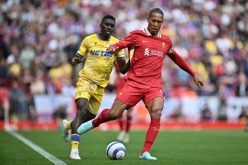 足球国足训练营加入体能测试项目