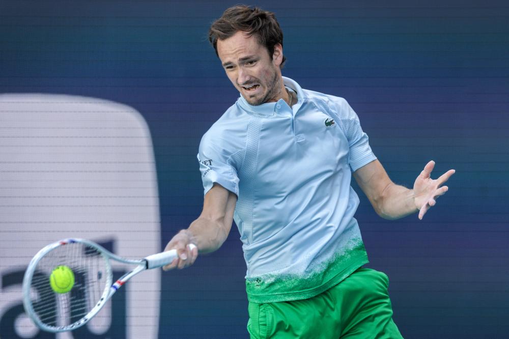 卢卡浓眉大交易后，湖人35胜17负&独行侠仅18胜33负